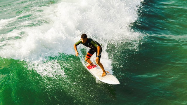 开云体育网页版入口-女子仰泳表现稳定，后程冲刺亮眼，女子仰泳的世界纪录
